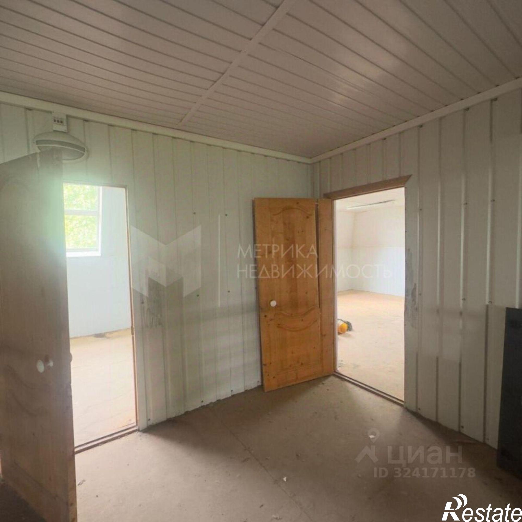 Купить складское помещение за 28 000 300 рублей на Новопортовская улица, 15 с1