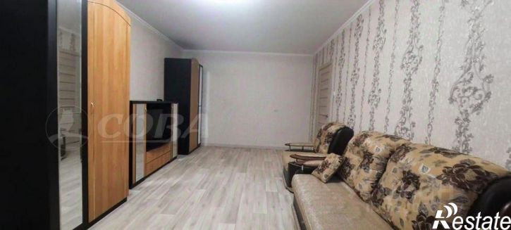 2-комн квартира улица Валерии Гнаровской, 8,  д. 8