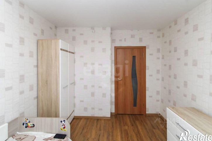 3-комн квартира улица Анатолия Замкова, 14,  д. 14