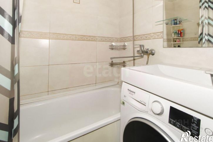 3-комн квартира улица Анатолия Замкова, 14,  д. 14