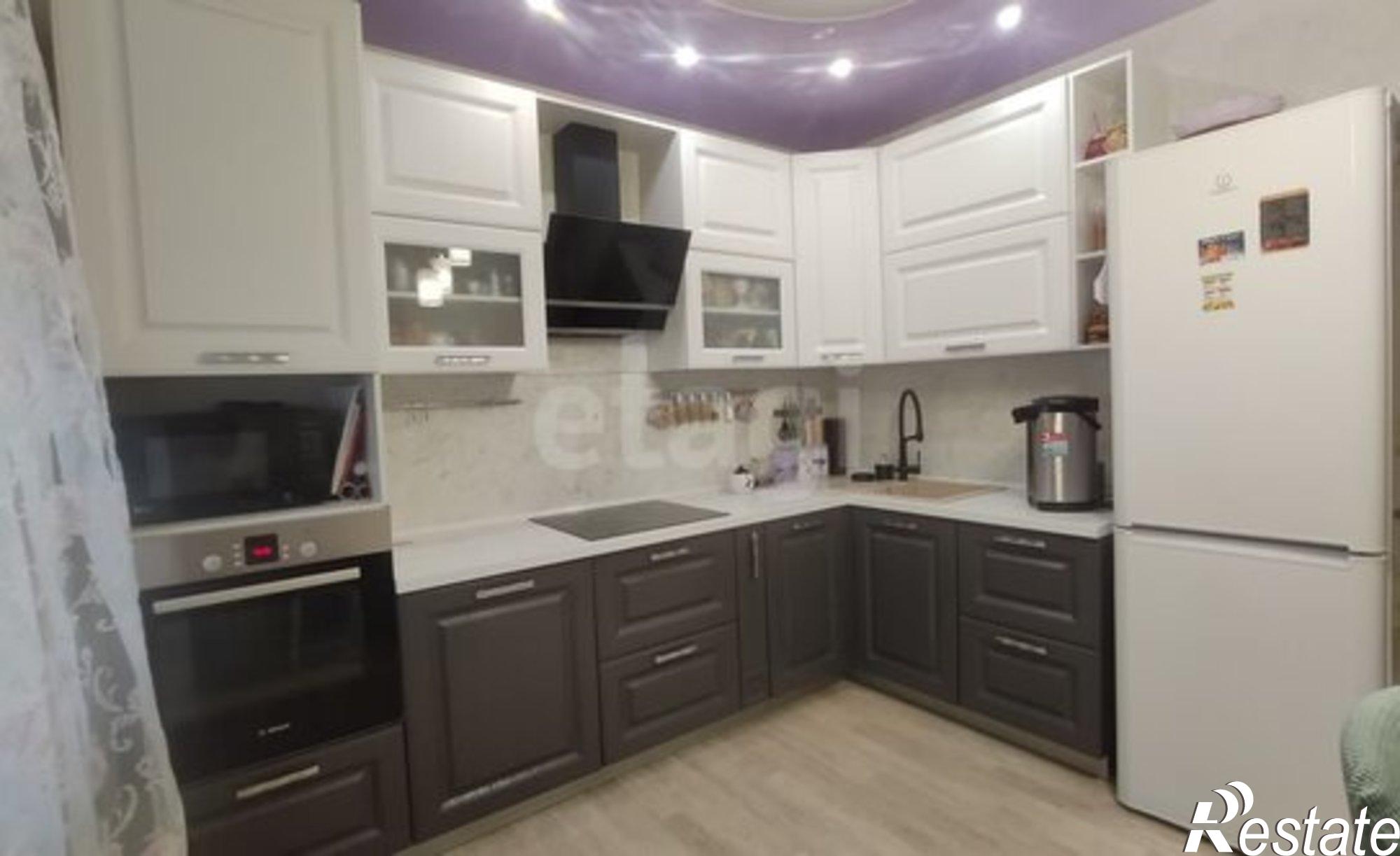 Купить квартиру за 8 200 000 рублей на ул Монтажников, 49