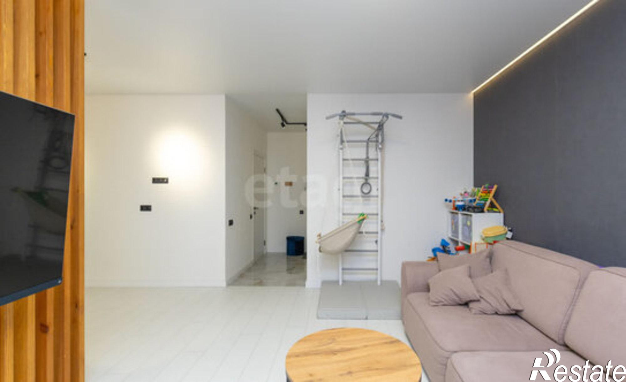 Купить квартиру за 7 300 000 рублей на Дамбовская улица, 25 к1