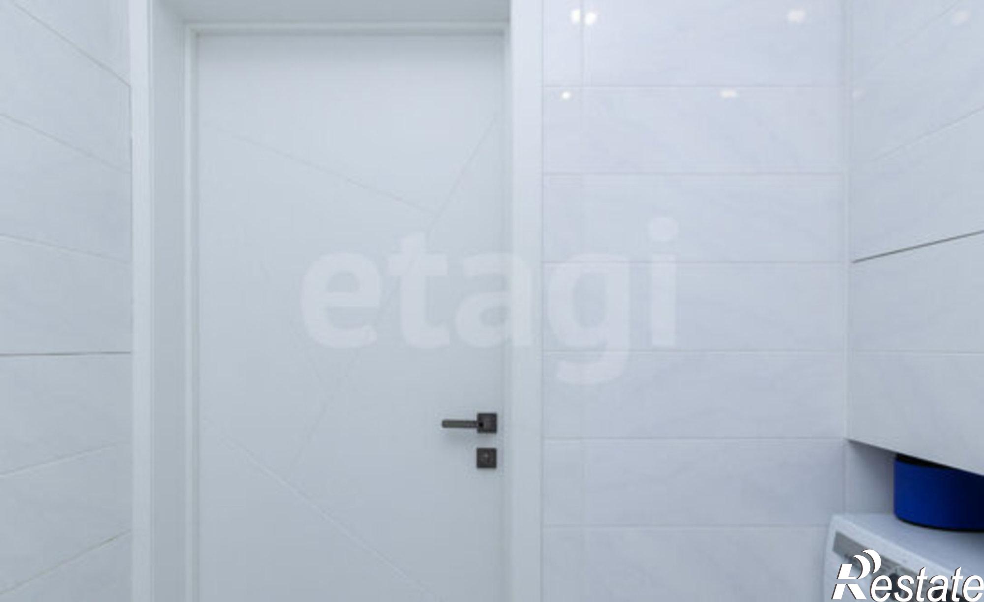 Купить квартиру за 7 300 000 рублей на Дамбовская улица, 25 к1