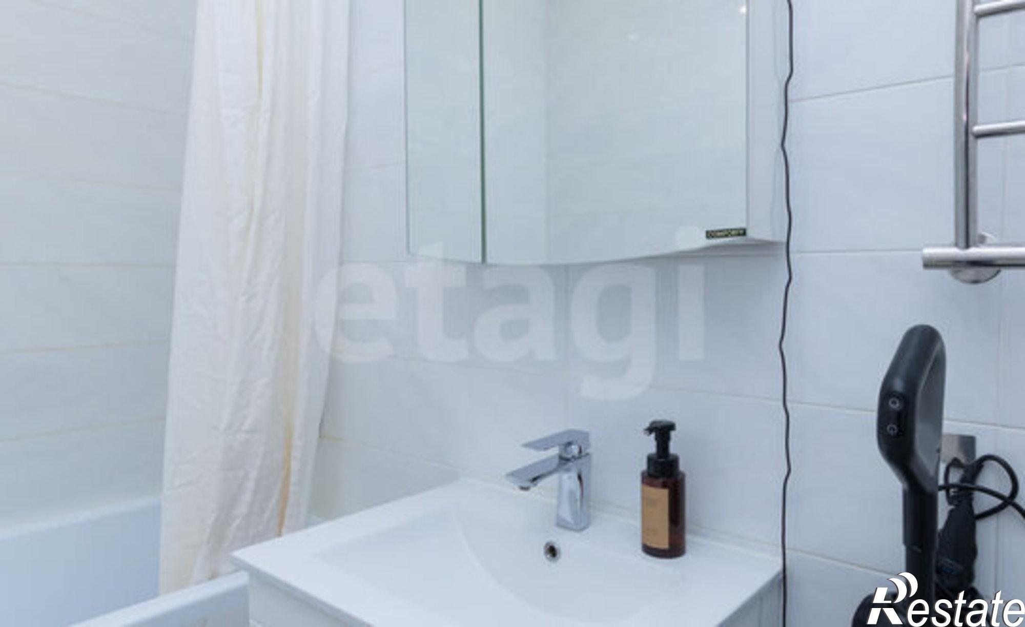 Купить квартиру за 7 300 000 рублей на Дамбовская улица, 25 к1