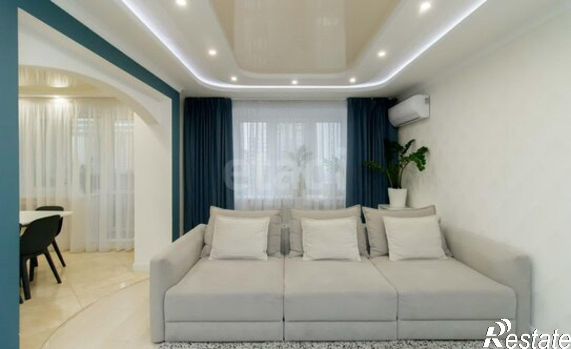 Купить квартиру за 10 000 000 рублей на Широтная улица, 181/2