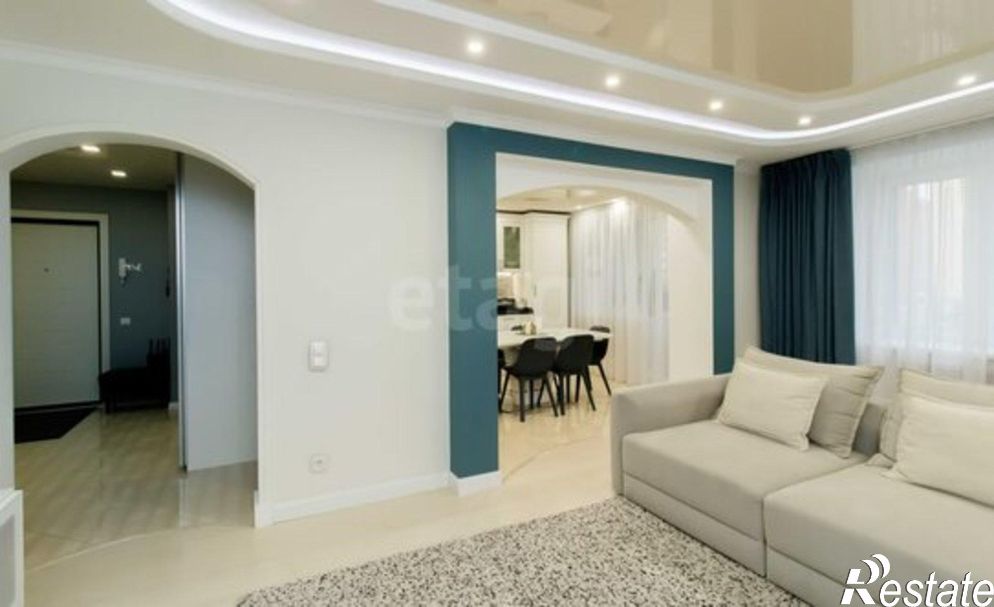 Купить квартиру за 10 000 000 рублей на Широтная улица, 181/2