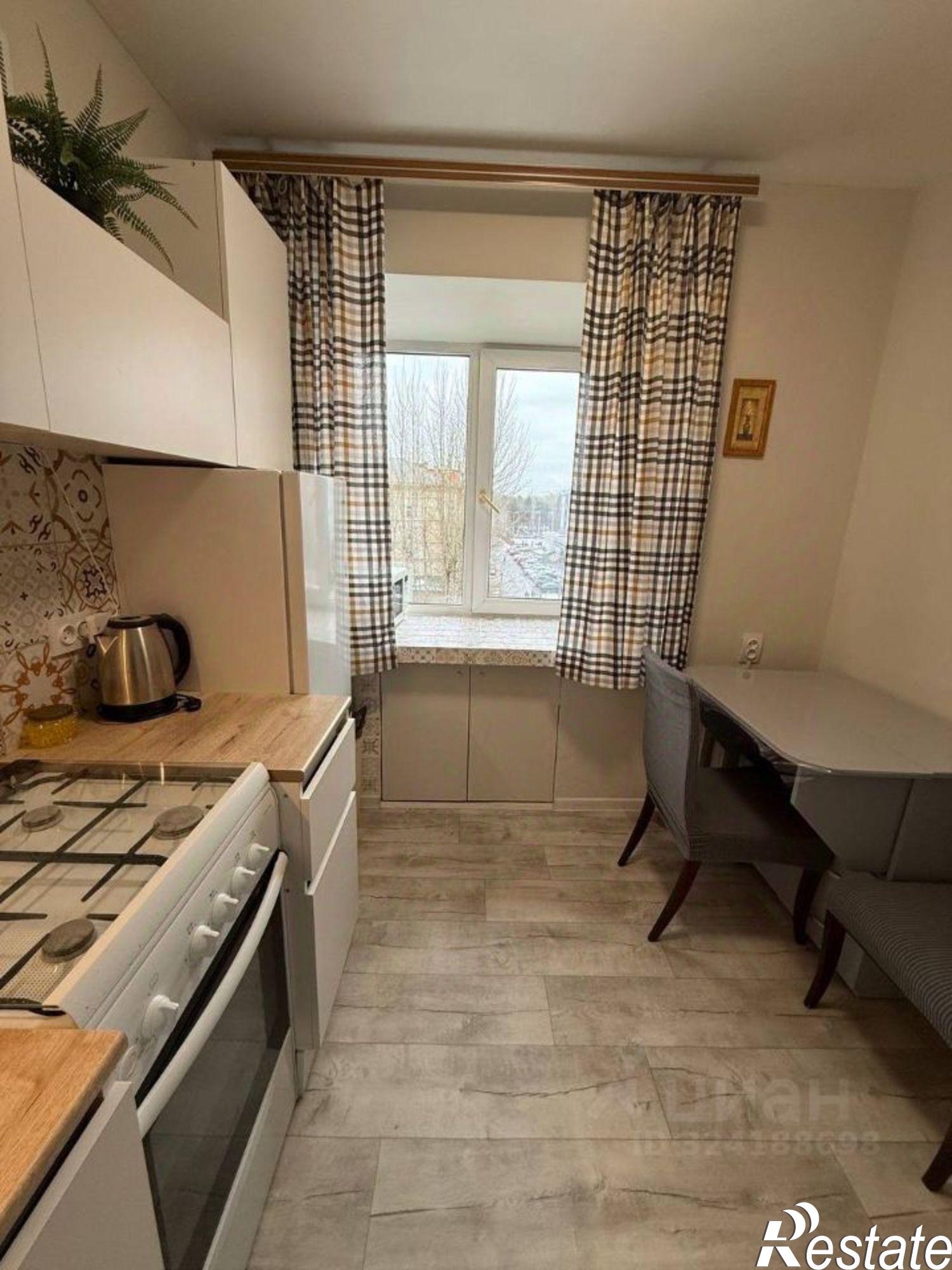 Сдать квартиру за 33 000 рублей на улица Мельникайте, 95