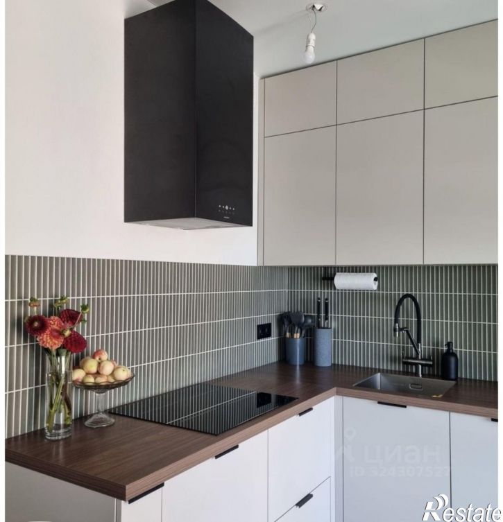 4-комн квартира улица Кузнецова, 6,  д. 6