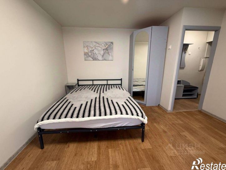 2-комн квартира улица Мельникайте, 95,  д. 95