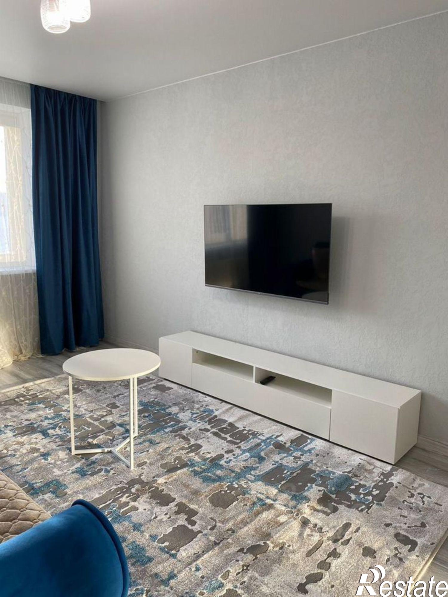 Сдать квартиру за 27 000 рублей на улица Валентины Трофимовой, 13