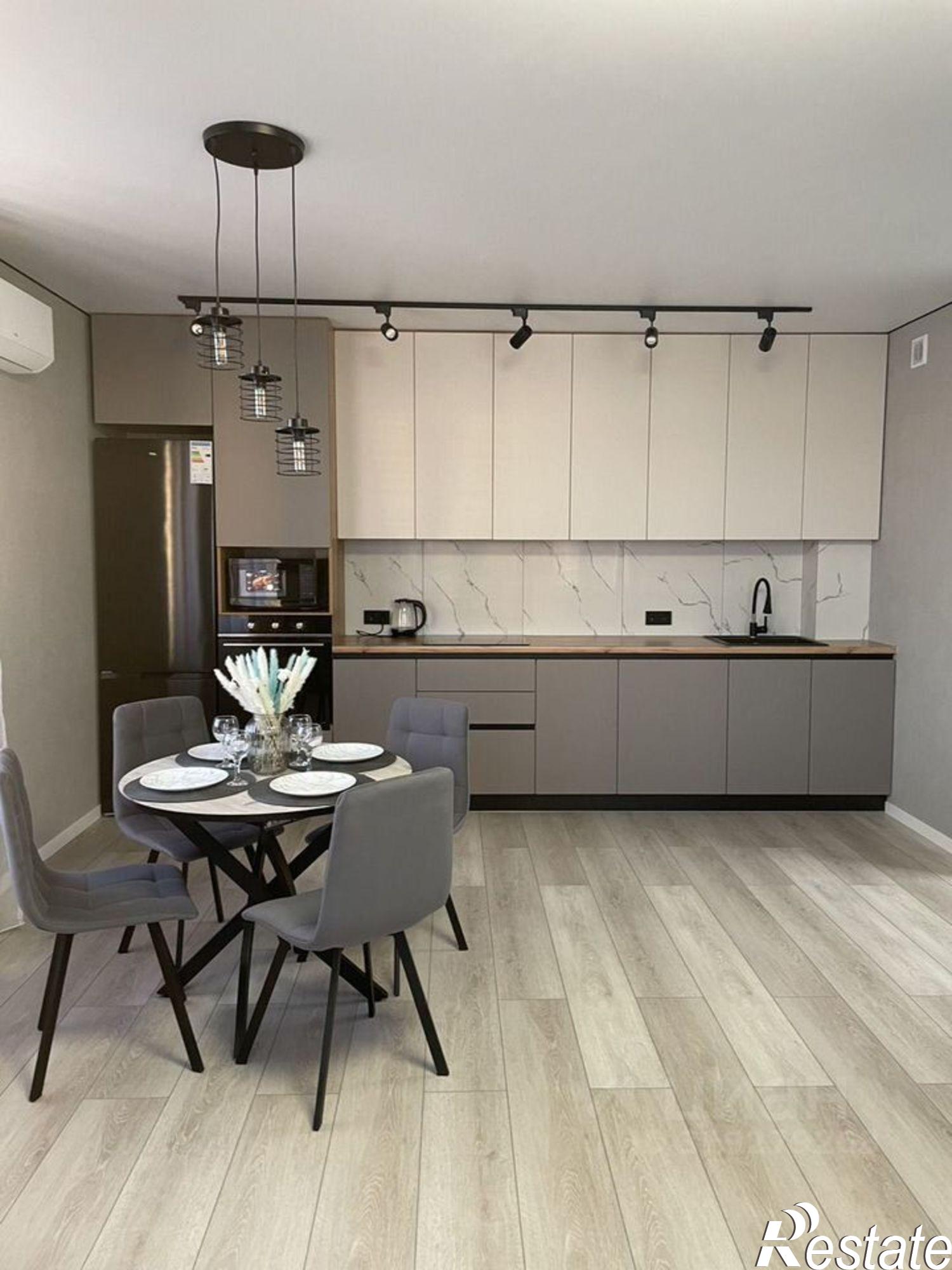 Сдать квартиру за 40 000 рублей на ул Новгородская, 3