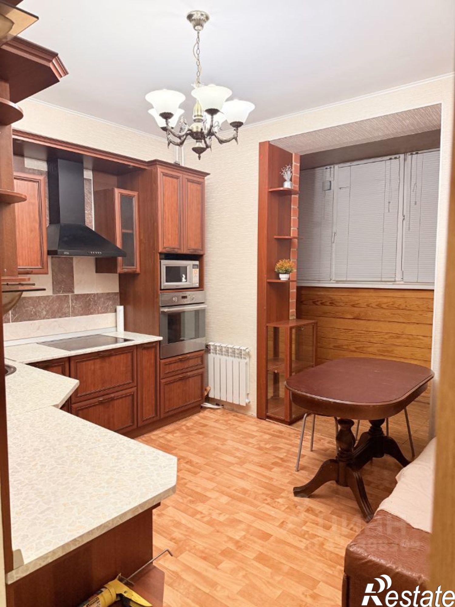 Сдать квартиру за 25 000 рублей на улица Газовиков, 49/1