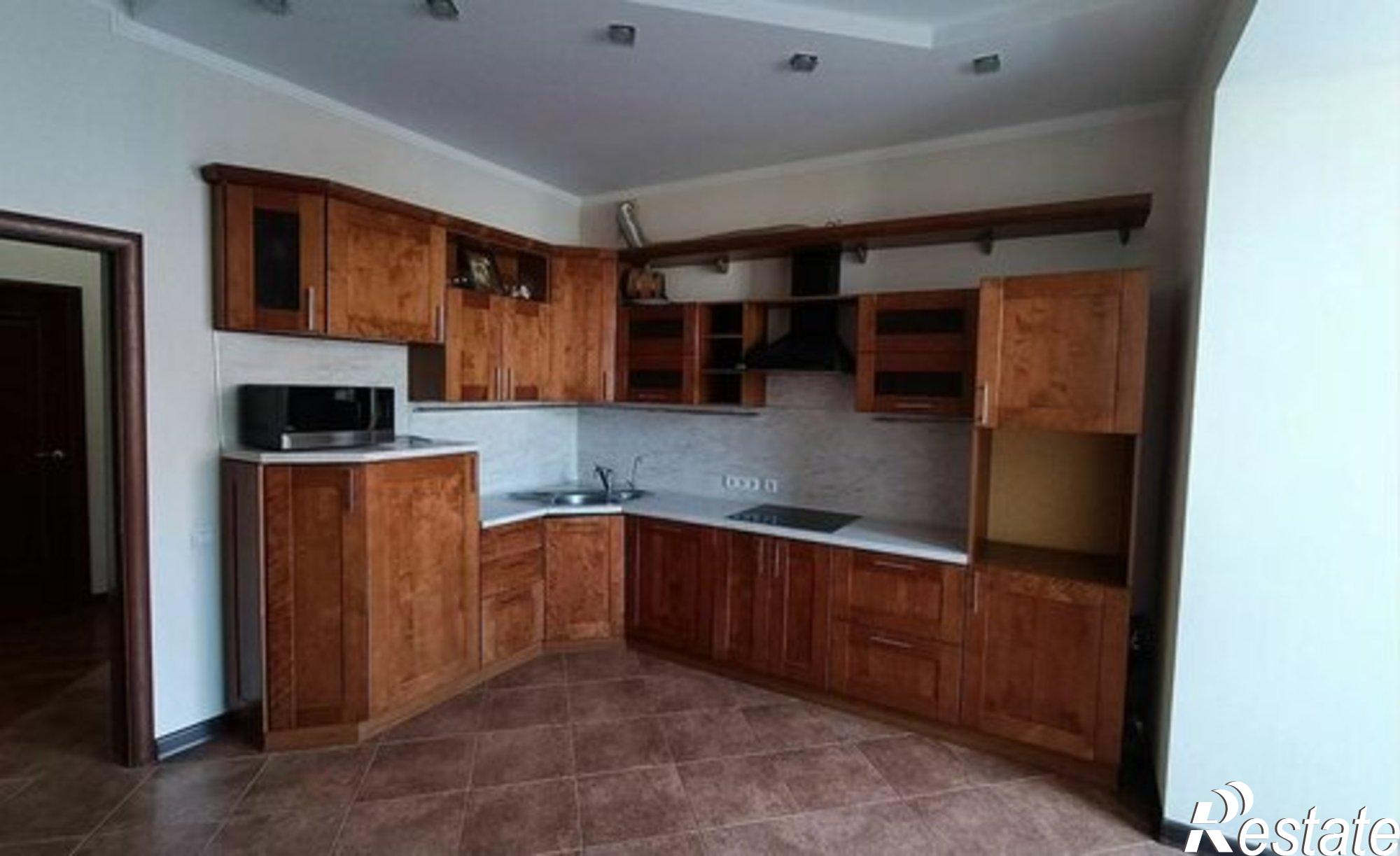 Купить квартиру за 13 500 000 рублей на Киевская улица, 65/2