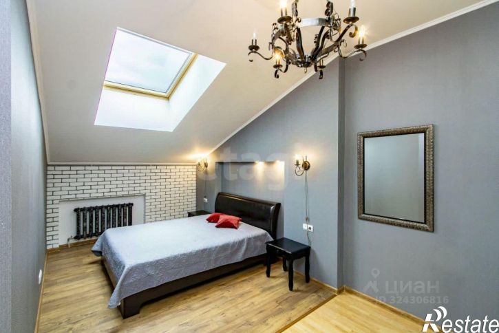 3-комн квартира улица Хохрякова, 10,  д. 10