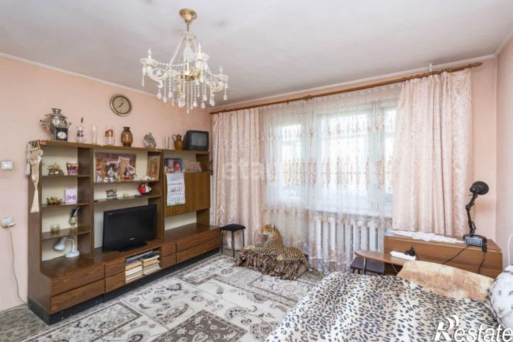 3-комн квартира улица Монтажников, 16,  д. 16