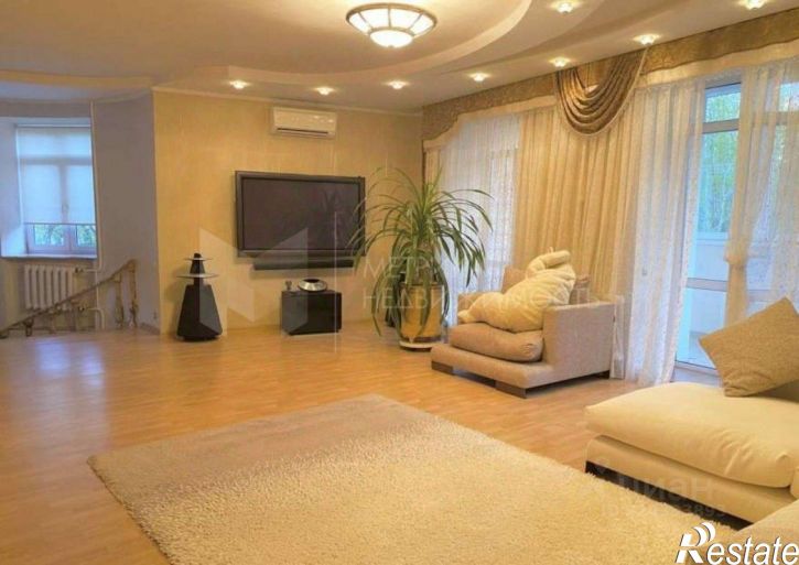 5-комн квартира улица Республики, 156/1,  д. 156/1