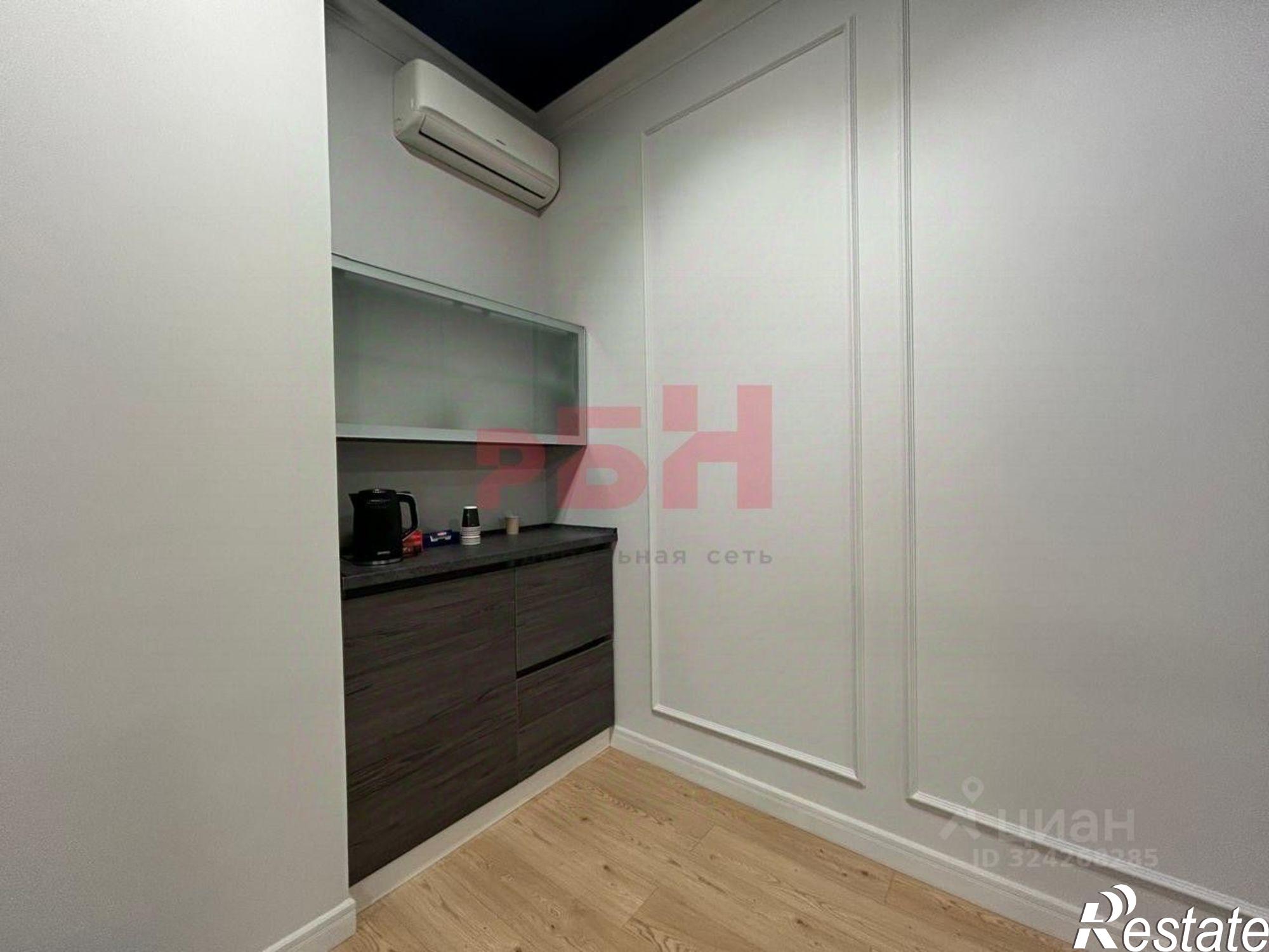 Сдать офис, помещение под офис за 100 002 рублей на ул Комсомольская, 75