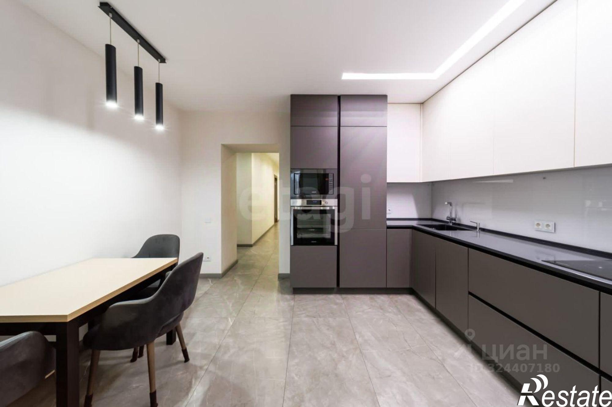 Купить квартиру за 14 900 000 рублей на ул Радищева, 27 1