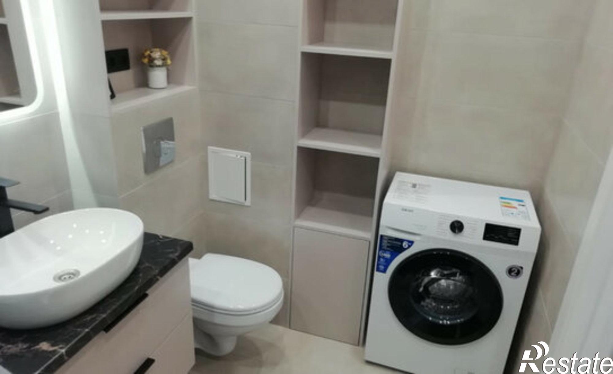 Купить квартиру за 6 940 000 рублей на улица Республики, 203