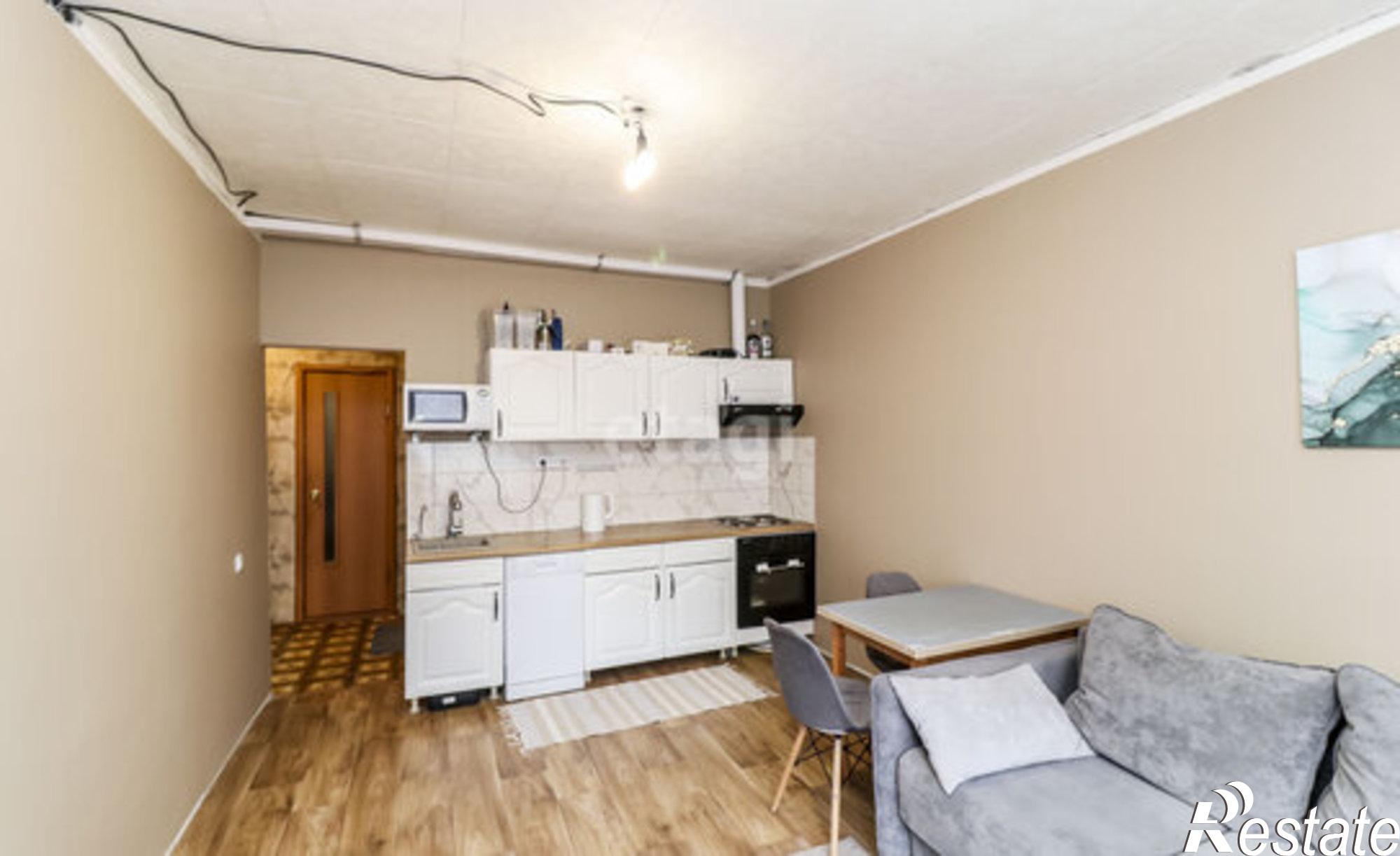 Купить квартиру за 3 700 000 рублей на улица Муравленко, 9/1