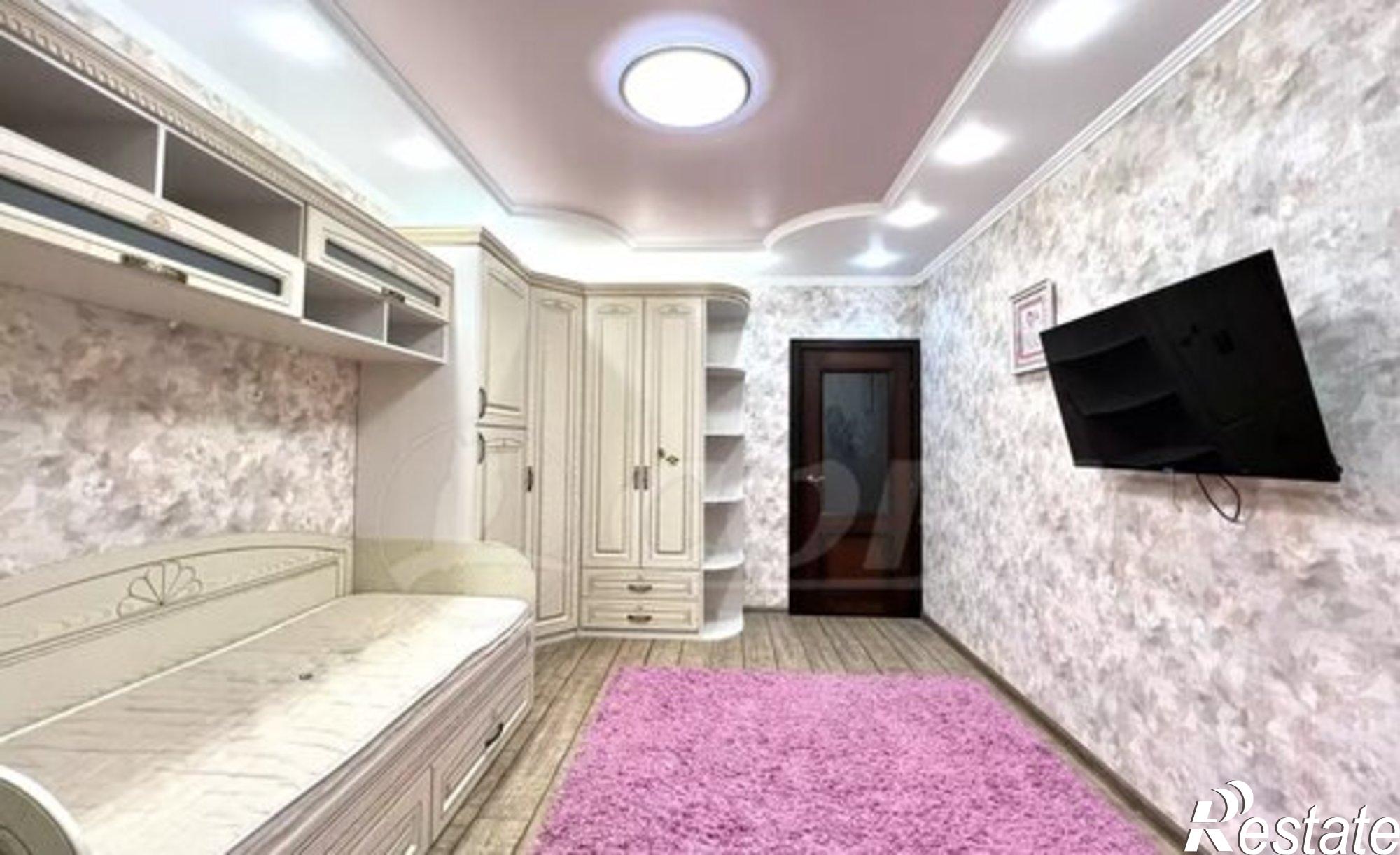 Купить квартиру за 12 000 000 рублей на Суходольская улица, 12