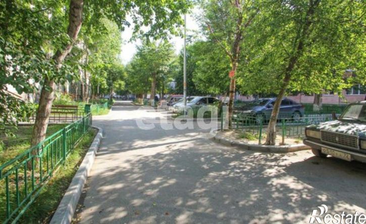 4-комн квартира улица Белинского, 8,  д. 8