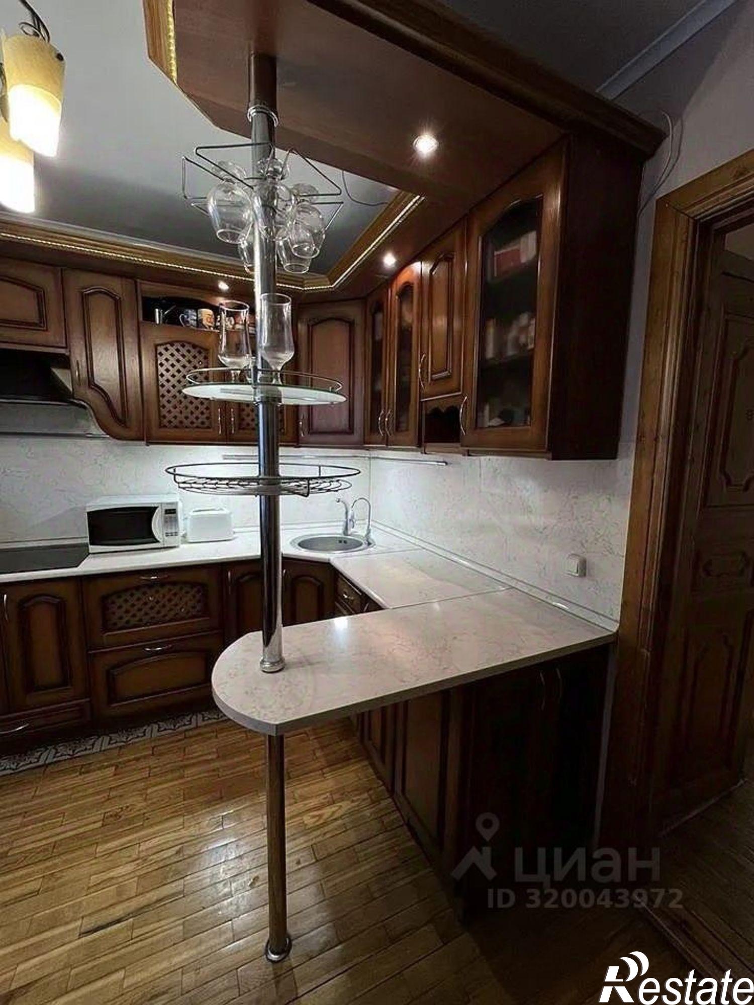 Купить квартиру за 10 650 000 рублей на Холодильная улица, 118