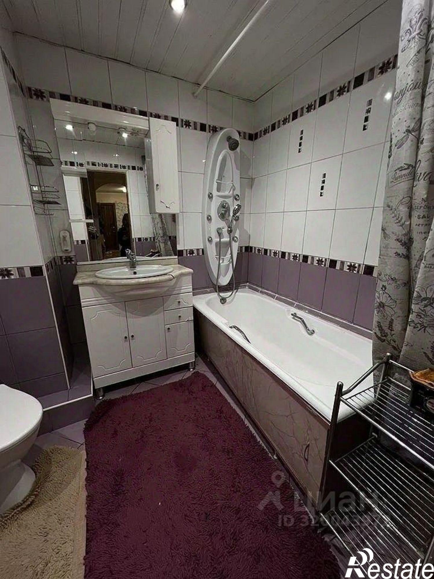 Купить квартиру за 10 650 000 рублей на Холодильная улица, 118