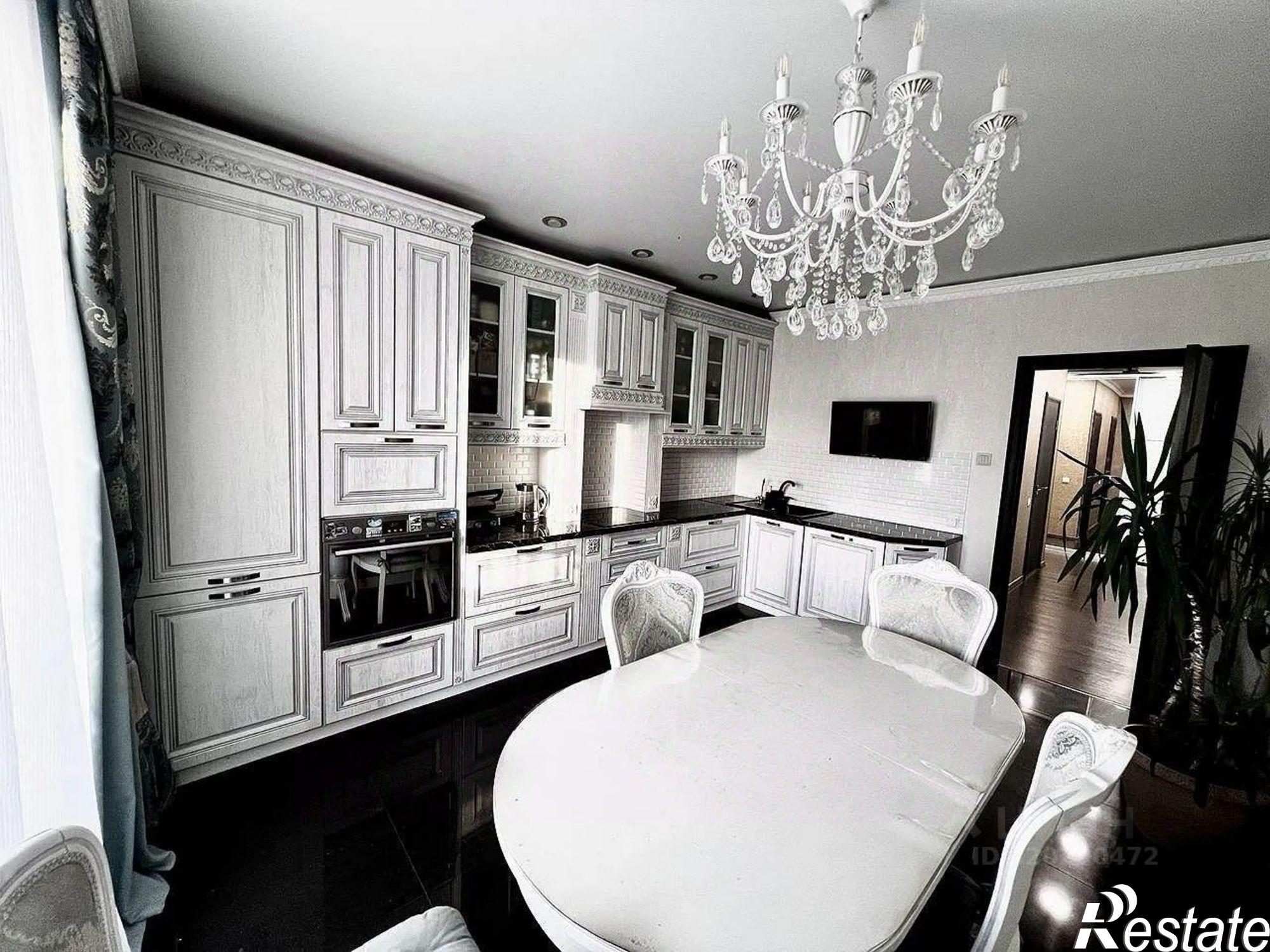 Купить квартиру за 11 100 000 рублей на улица Льва Толстого, 64