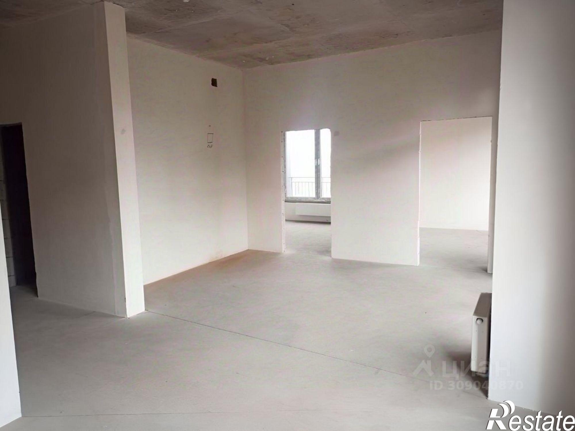 Купить квартиру за 10 000 000 рублей на ул Ставропольская, 10