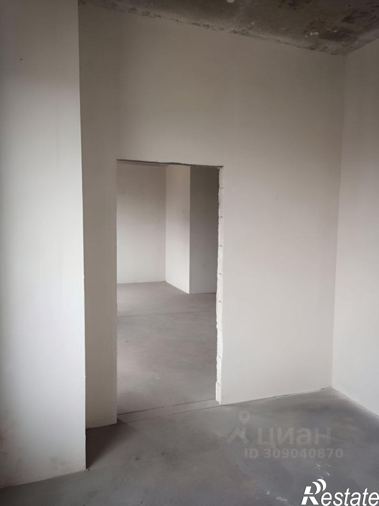 Купить квартиру за 10 000 000 рублей на ул Ставропольская, 10