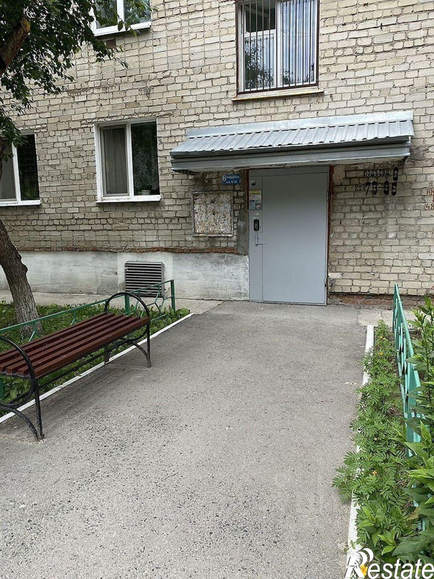 Купить квартиру за 5 000 000 рублей на улица Маршала Захарова, 5