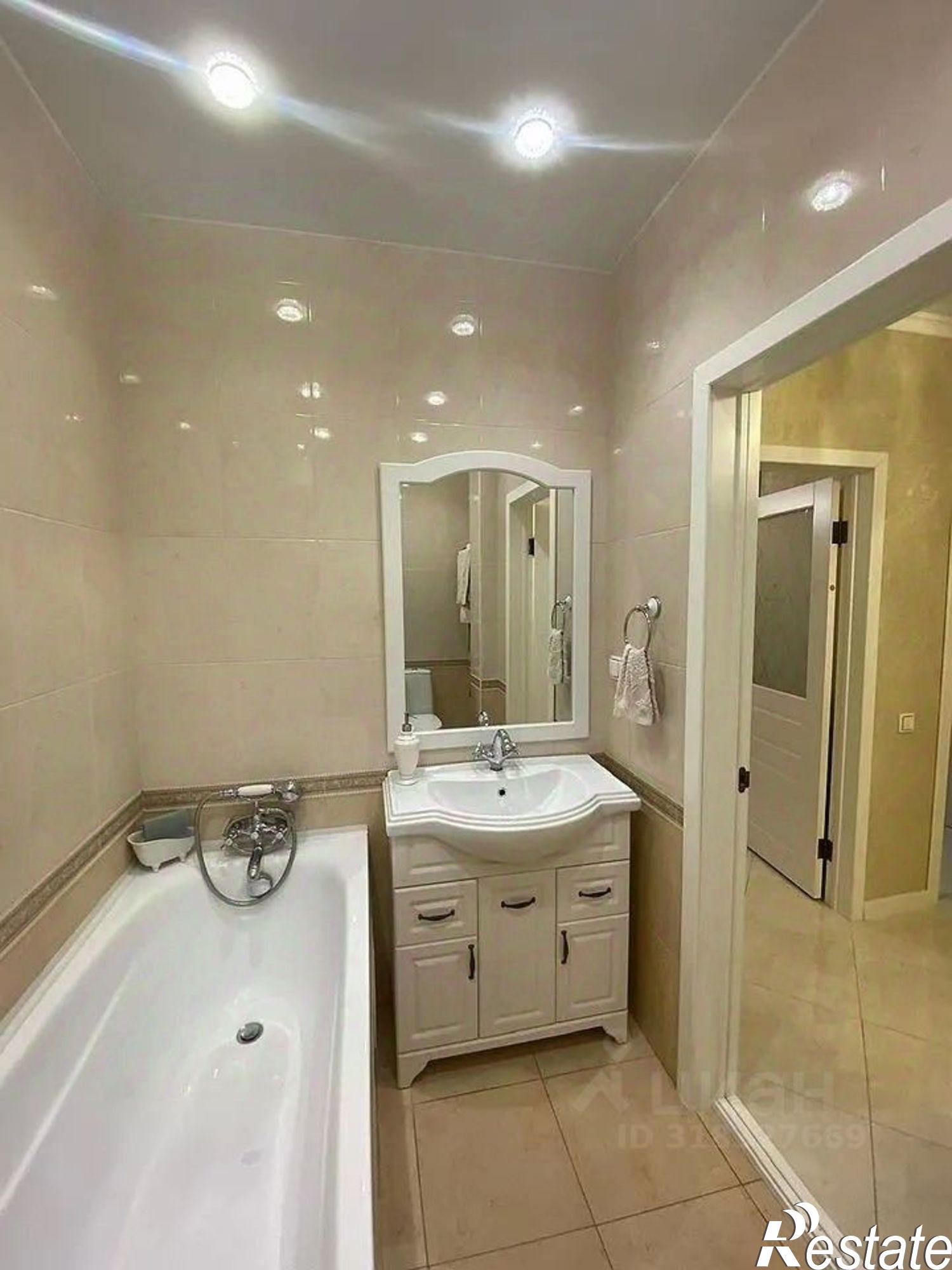 Купить квартиру за 6 700 000 рублей на улица Николая Ростовцева, 25