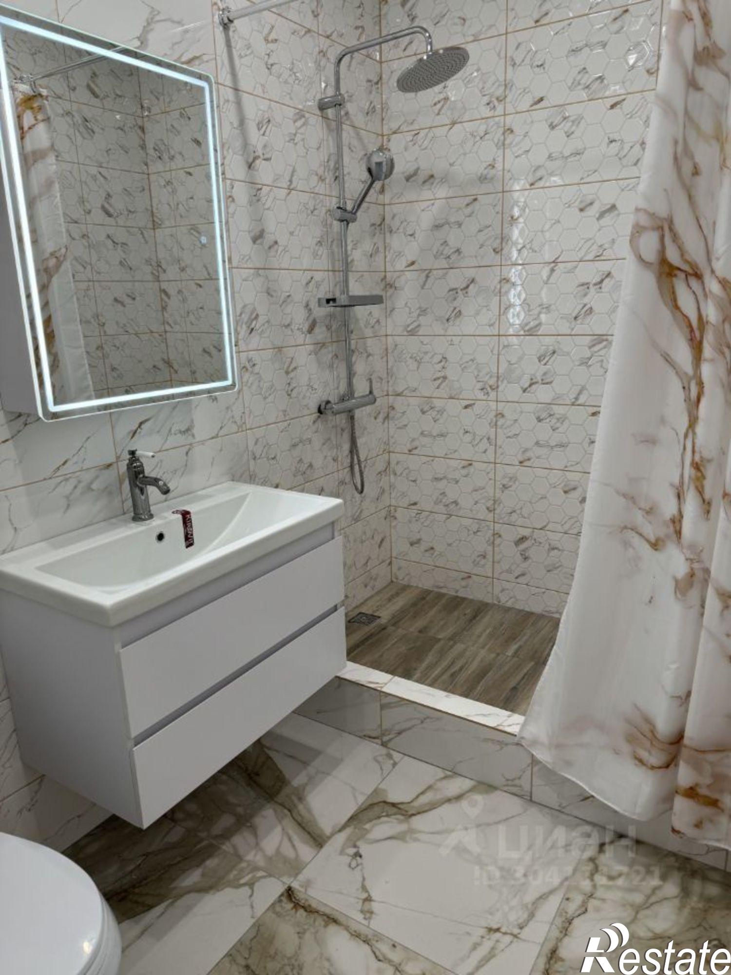 Купить квартиру за 9 800 000 рублей на улица Республики, 204 к11