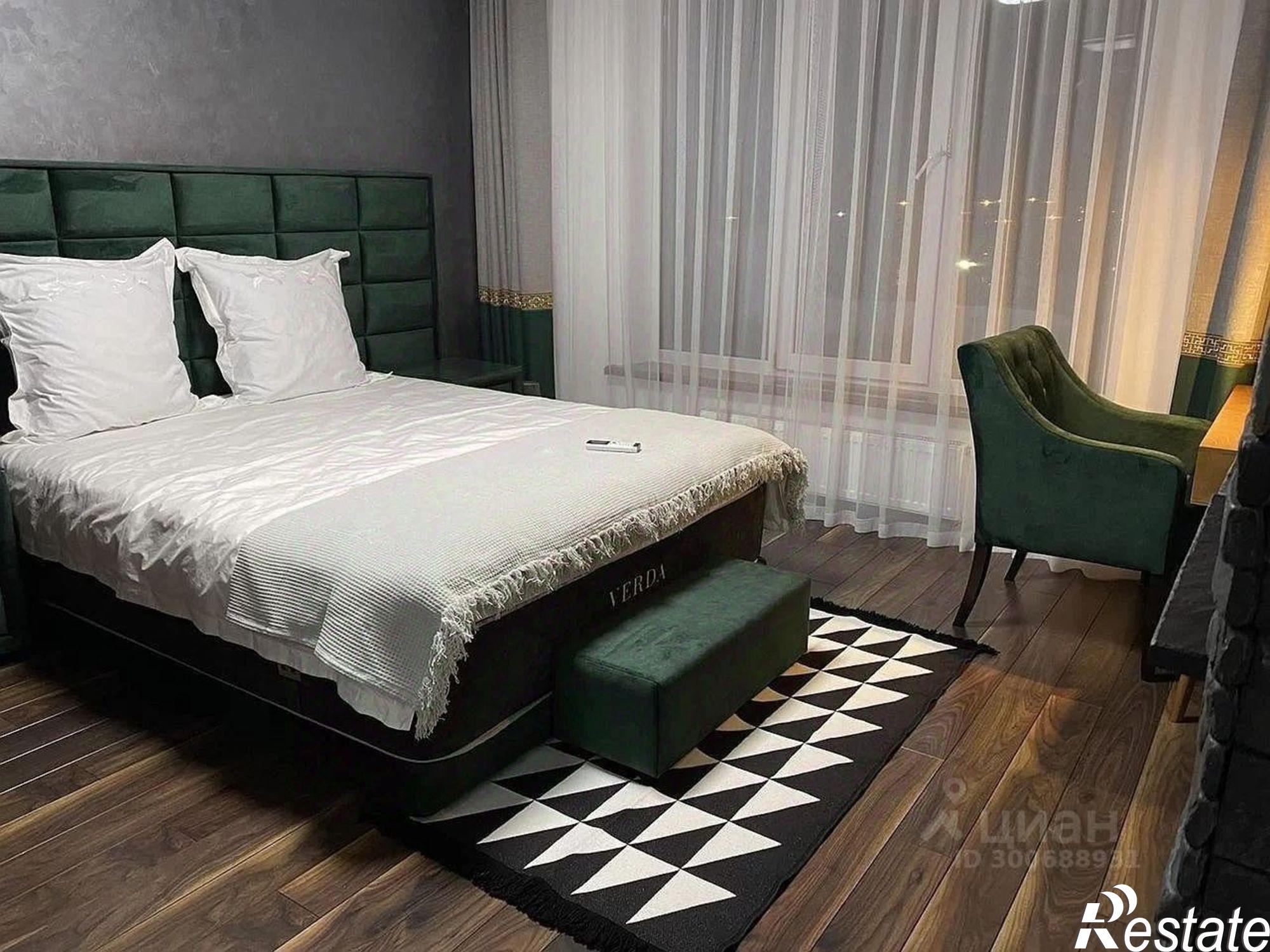 Купить квартиру за 9 300 000 рублей на ул Федюнинского, 30 1