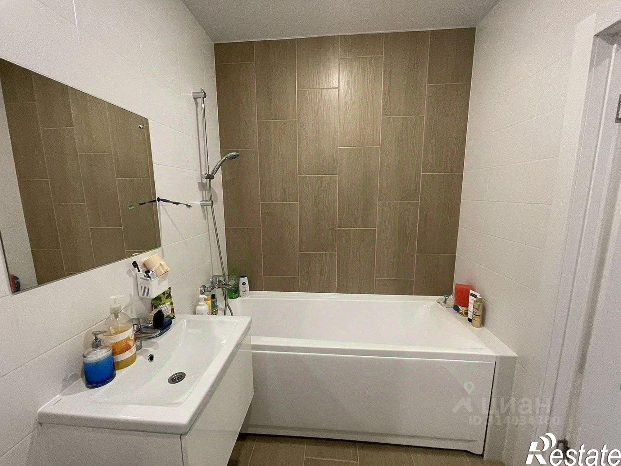 Купить квартиру за 6 800 000 рублей на Харьковская улица, 74