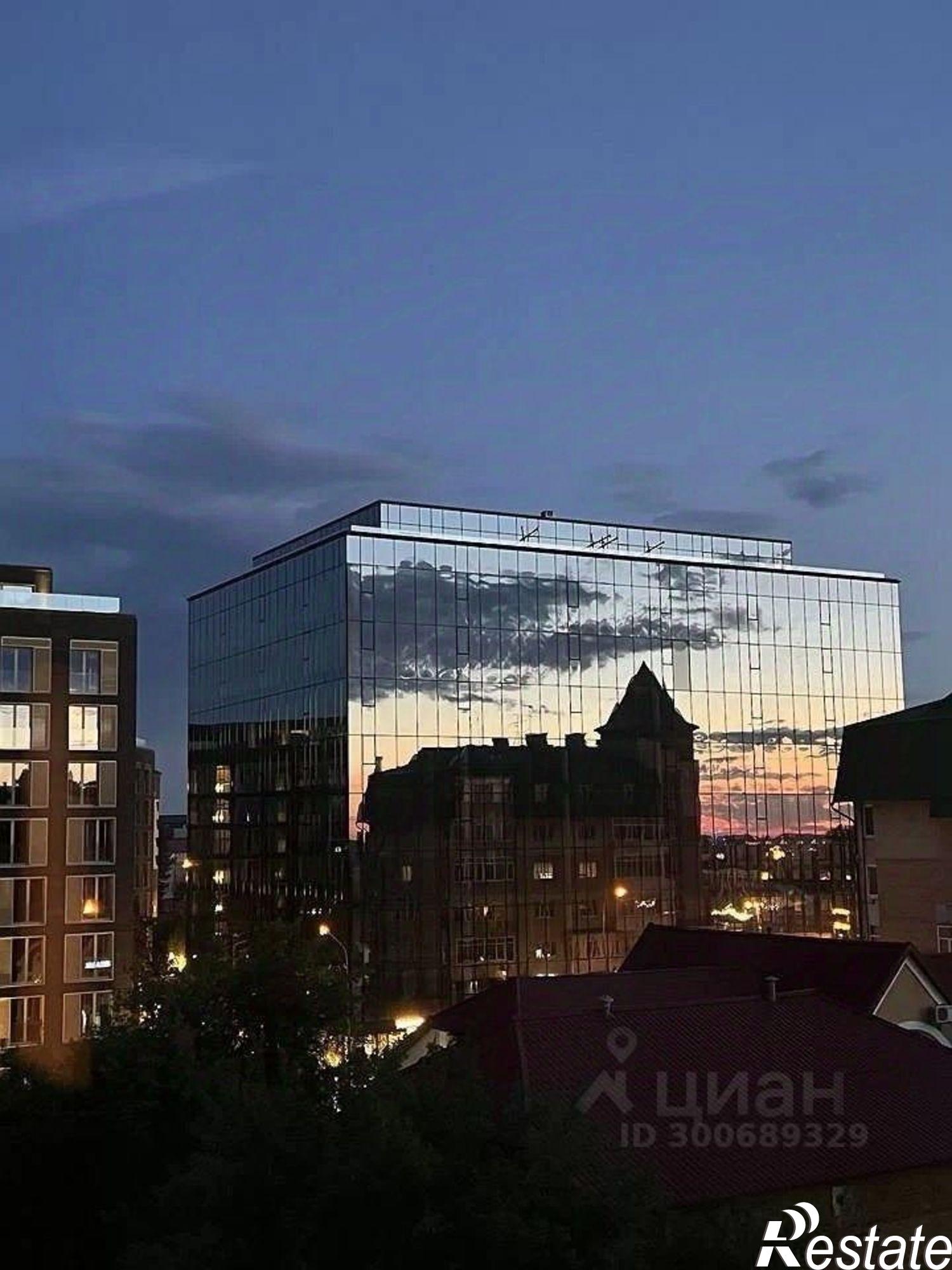 Купить квартиру за 14 600 000 рублей на ул Комсомольская, 8