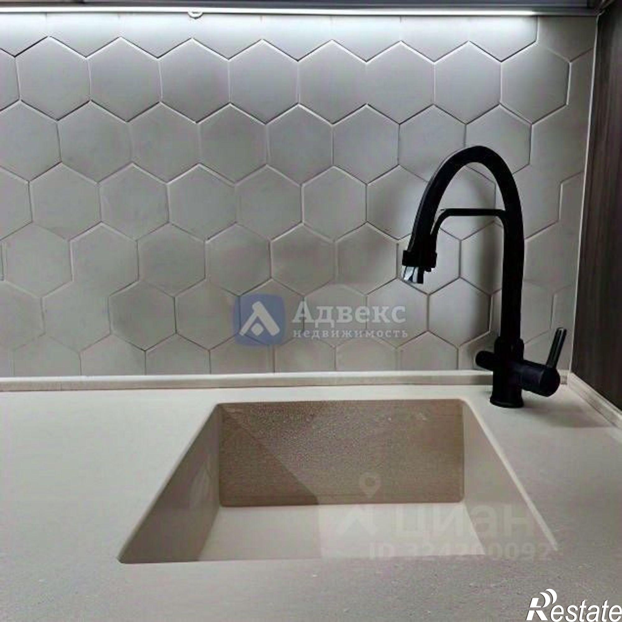 Купить квартиру за 16 210 000 рублей на улица Фармана Салманова, 12