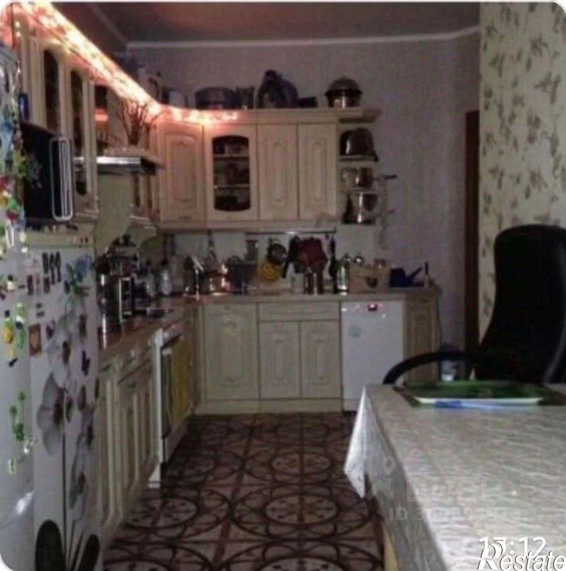 Купить квартиру за 15 000 000 рублей на ул Газовиков, 33