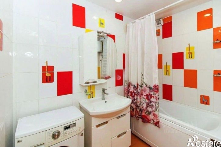 3-комн квартира улица Луначарского, 51,  д. 51