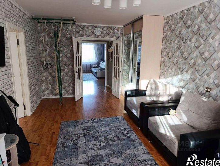 4-комн квартира ул 9 Января, 162,  д. 162