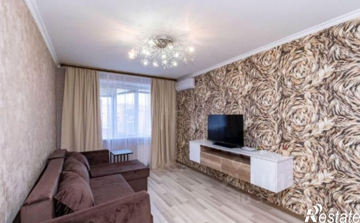 3-комн квартира ул Ставропольская, 2,  д. 2