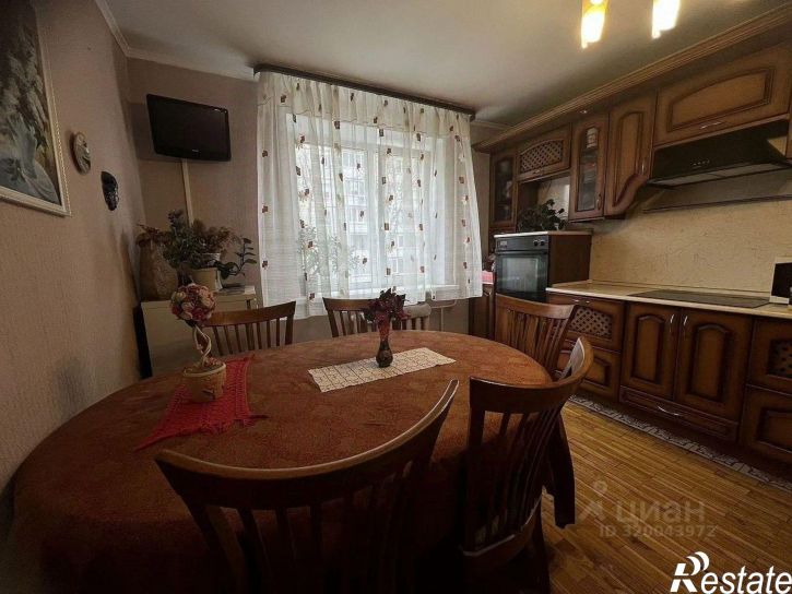 4-комн квартира Холодильная улица, 118,  д. 118