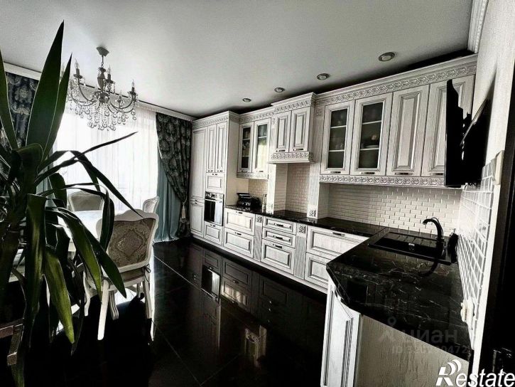 3-комн квартира улица Льва Толстого, 64,  д. 64