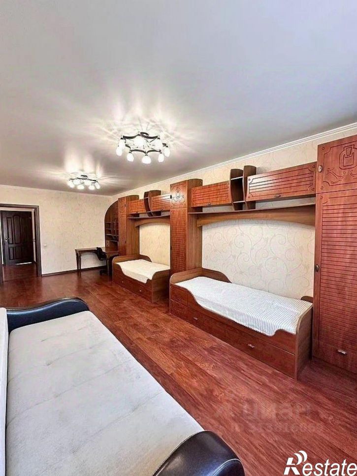 3-комн квартира Депутатская улица, 80/2,  д. 80/2