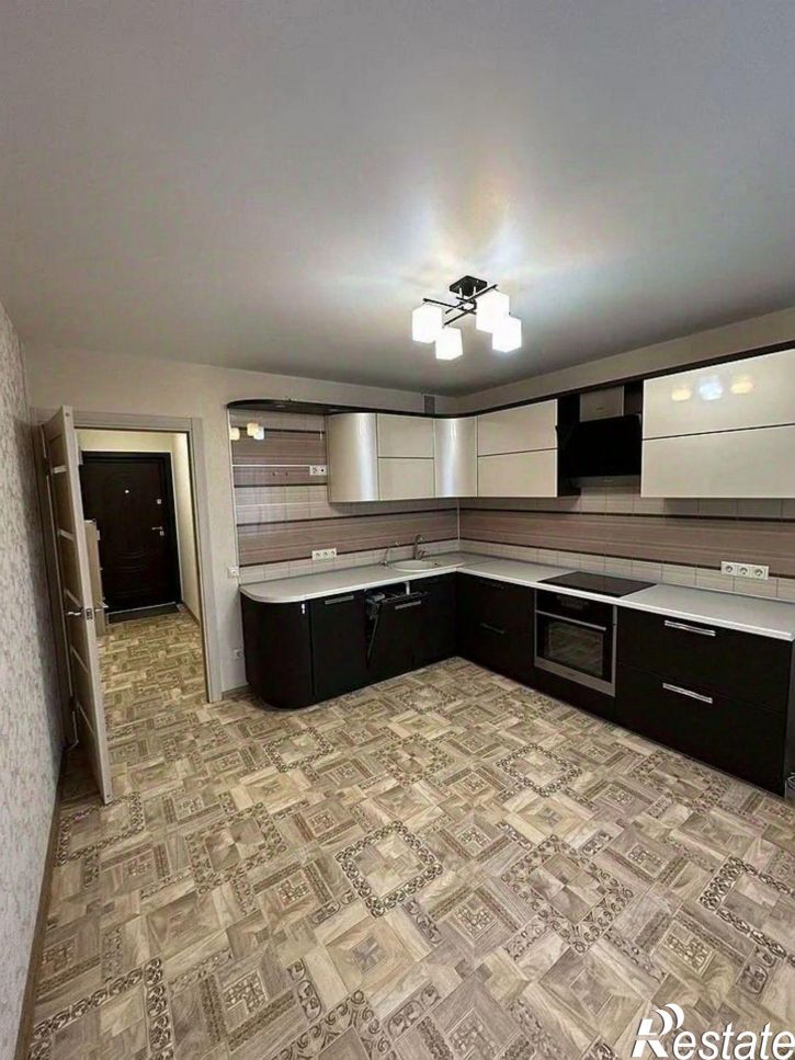 1-комн квартира ул Кремлевская, 110 2,  д. 110 2,  к. 2