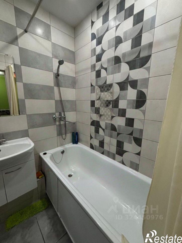 1-комн квартира улица Андрея Приказнова, 7,  д. 7