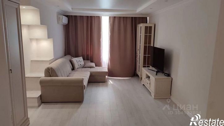 4-комн квартира улица 50 лет Октября, 3,  д. 3