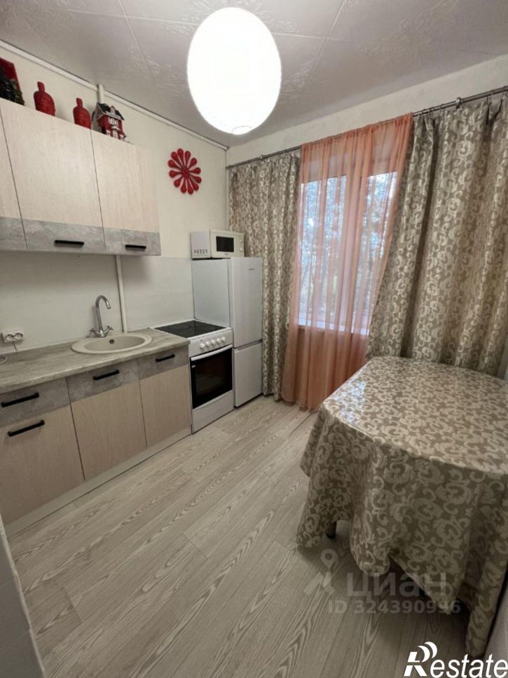 3-комн квартира ул 50 лет Октября, 55,  д. 55