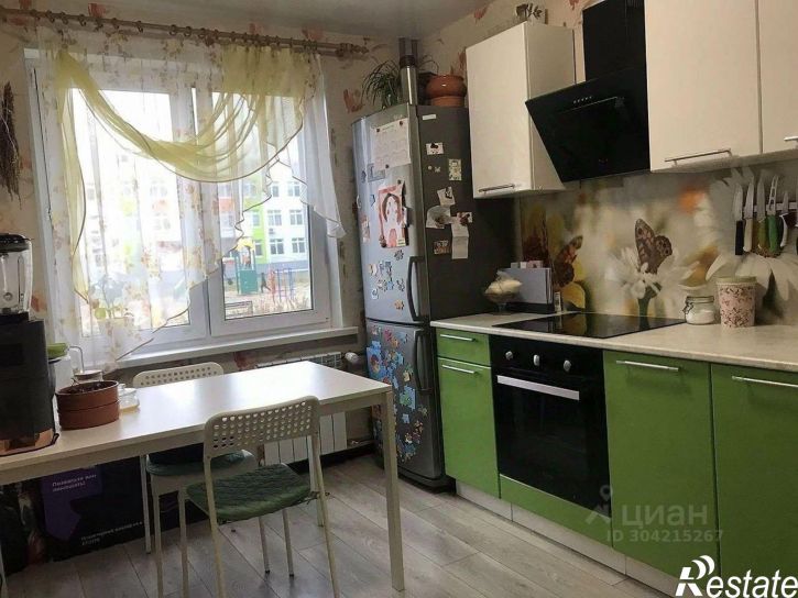 2-комн квартира Беловежская улица, 15,  д. 15